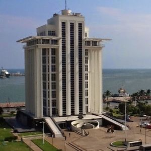 Meet your Posher, Josefina